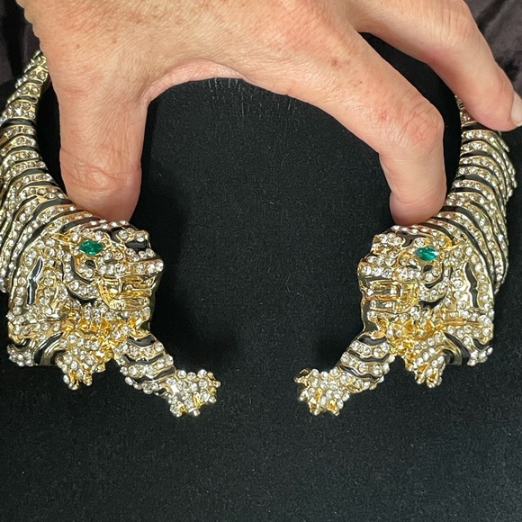 Natasha Crystal & Gold Tiger Necklace - Picture 4 of 5